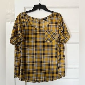 Pre-owned Torrid Yellow Plaid Blouse Size 0.